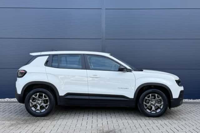 Jeep Avenger (2025) thumbnail 3