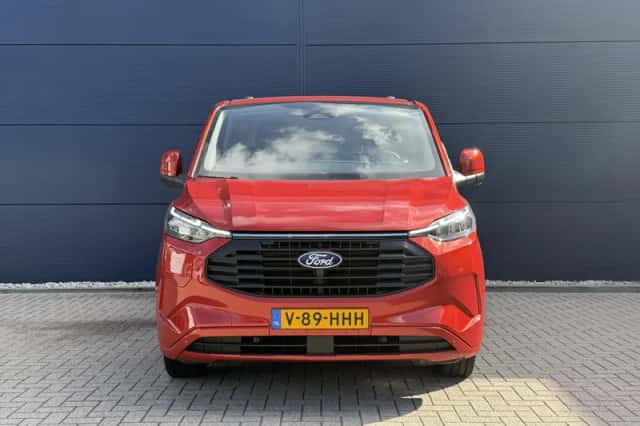 Ford Transit Custom (2024) thumbnail 2