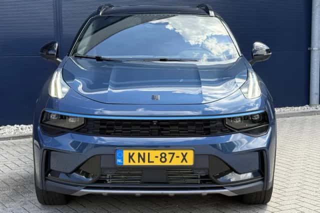 Lynk & Co 01 (2023) thumbnail 2