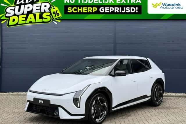 Kia EV4 (2026) thumbnail 1