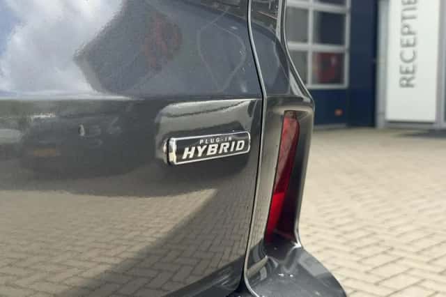 Ford Kuga (2026) thumbnail 5