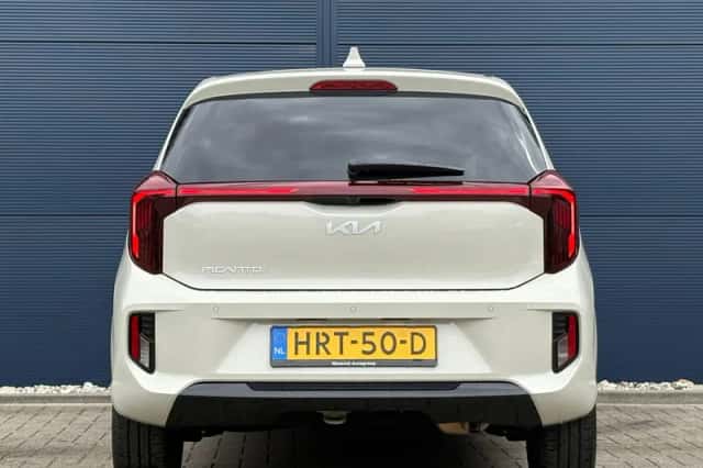 Kia Picanto (2025) thumbnail 6