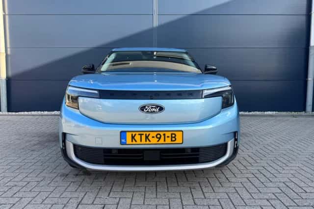 Ford Explorer (2025) thumbnail 2
