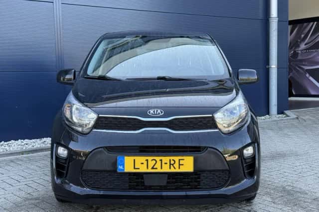 Kia Picanto (2021) thumbnail 2