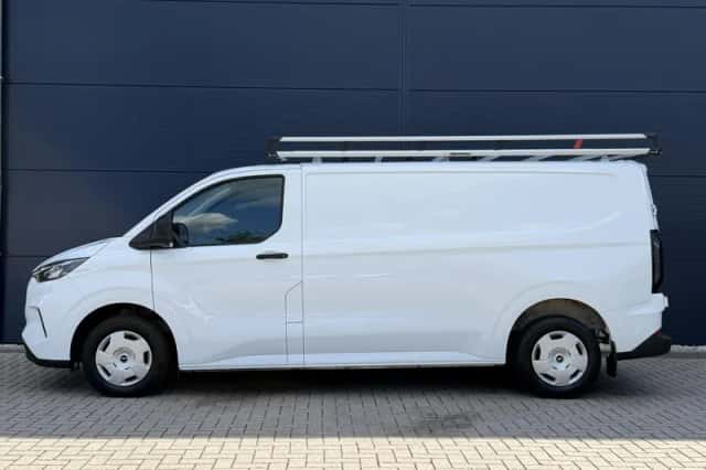 Ford Transit Custom (2024) thumbnail 4