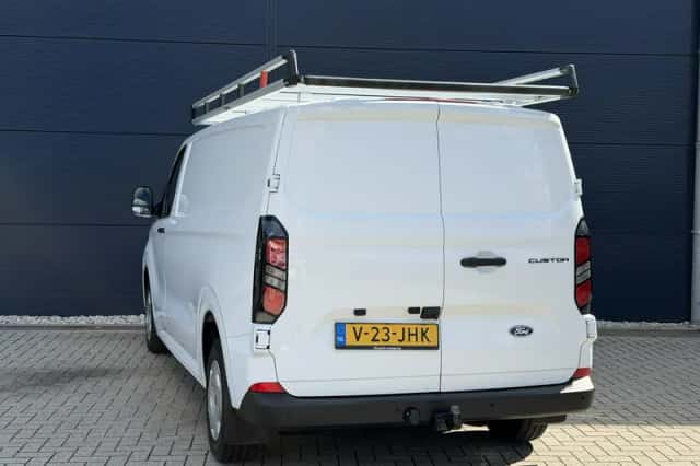 Ford Transit Custom (2024) thumbnail 5