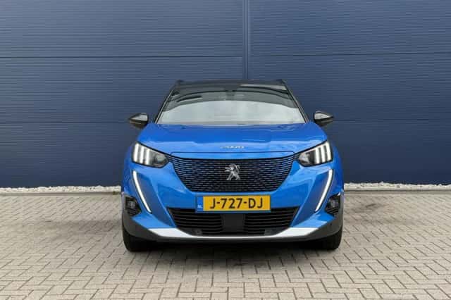 Peugeot e-2008 (2020) thumbnail 2