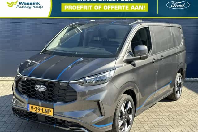Ford Transit Custom (2024) thumbnail 1