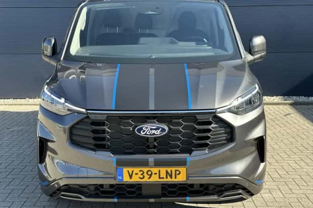 Ford Transit Custom (2024) thumbnail 3