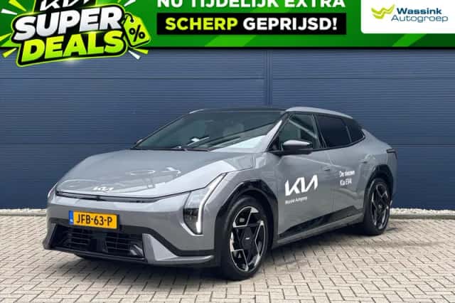Kia EV4 (2025) thumbnail 1