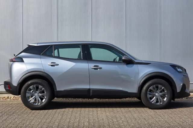 Peugeot 2008 (2021) thumbnail 4