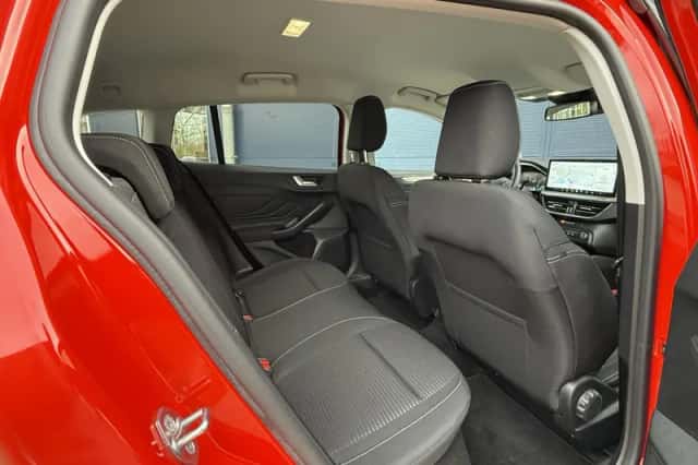 Ford Focus (2025) thumbnail 6