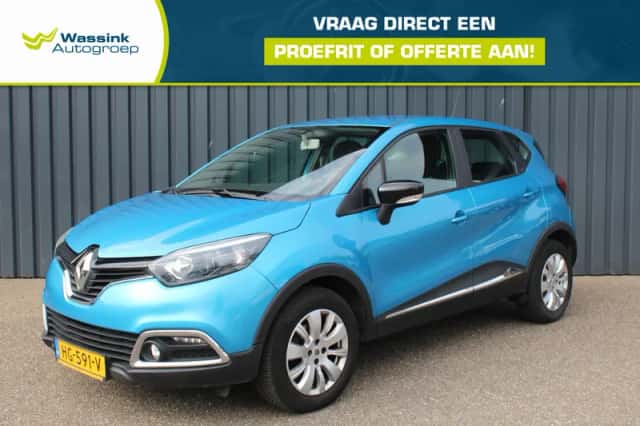 Renault Captur (2015) thumbnail 1