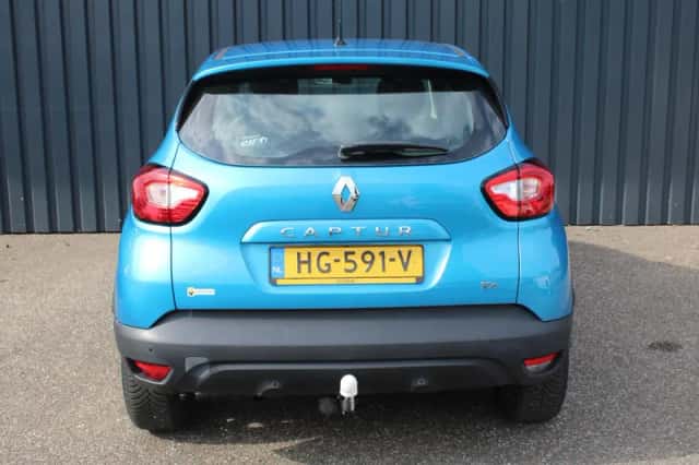 Renault Captur (2015) thumbnail 4