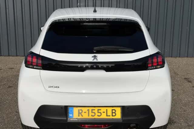 Peugeot 208 (2022) thumbnail 6