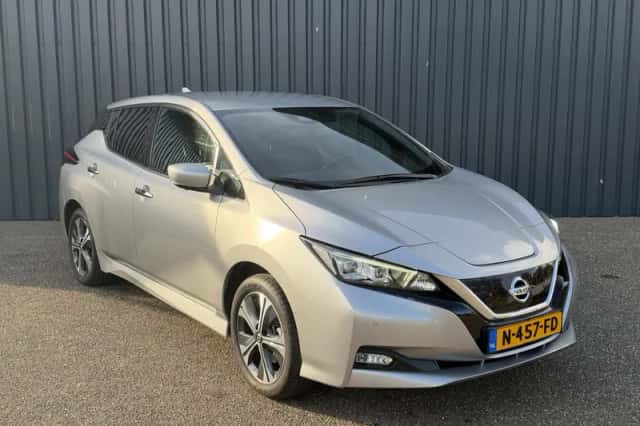 Nissan Leaf (2021) thumbnail 2