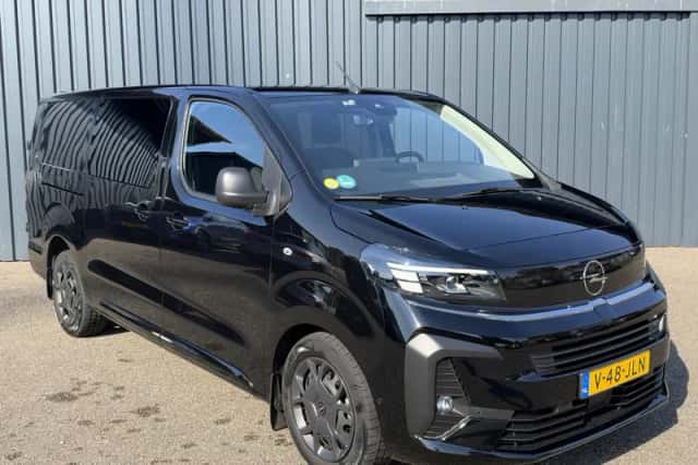 Opel Vivaro (2024) thumbnail 2
