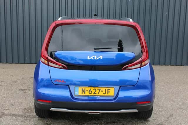 Kia Soul EV (2021) thumbnail 6