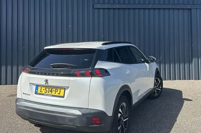 Peugeot e-2008 (2021) thumbnail 5