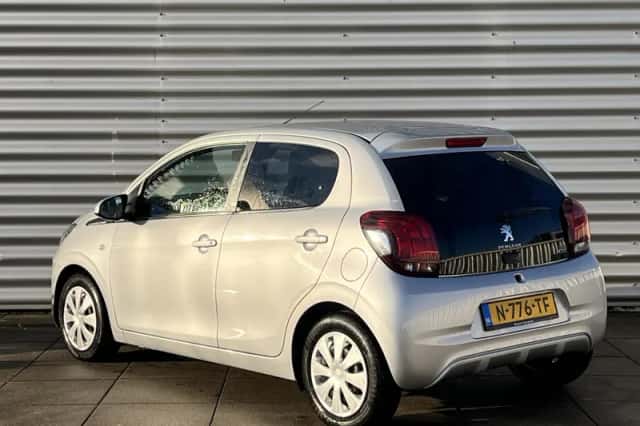 Peugeot 108 (2022) thumbnail 5