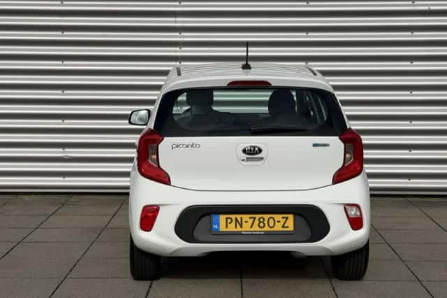 Kia Picanto (2017) thumbnail 6