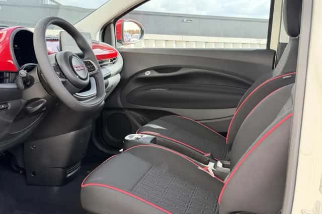 Fiat 500 (2025) thumbnail 5