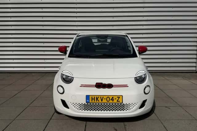 Fiat 500 (2025) thumbnail 6