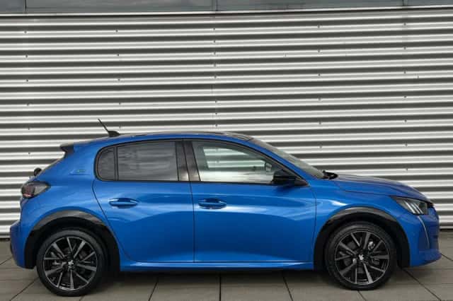 Peugeot e-208 (2023) thumbnail 5