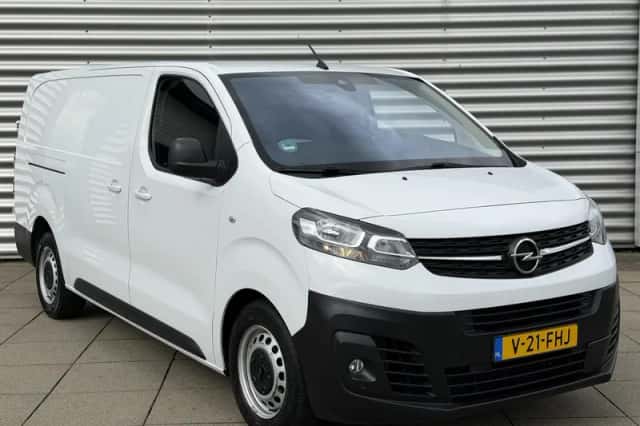 Opel Vivaro (2024) thumbnail 2