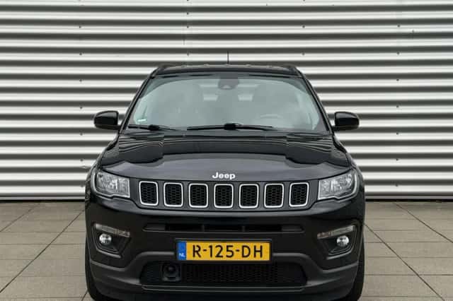 Jeep Compass (2021) thumbnail 2