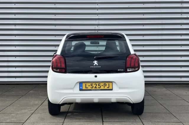 Peugeot 108 (2021) thumbnail 6