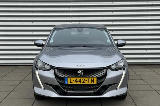 Peugeot e-208 (2021) thumbnail 3