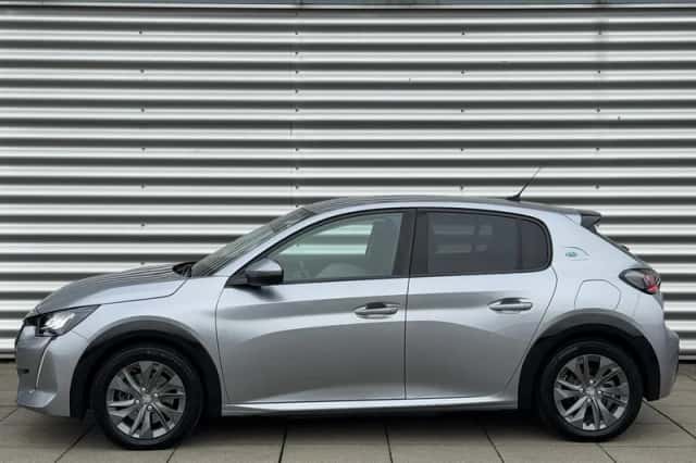 Peugeot e-208 (2021) thumbnail 4