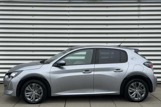 Peugeot e-208 (2021) thumbnail 5
