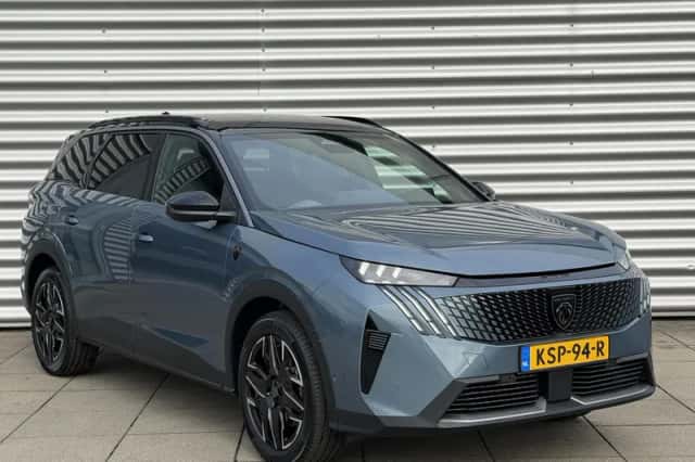 Peugeot 5008 (2026) thumbnail 3