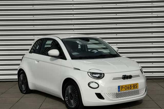 Fiat 500 (2022) thumbnail 4