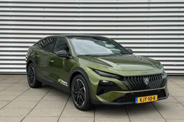 Peugeot e-408 (2026) thumbnail 3