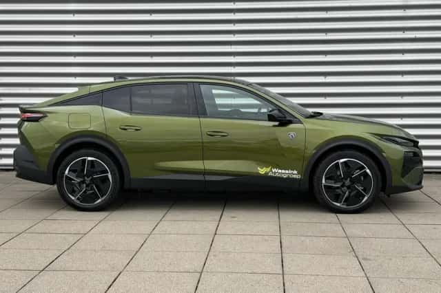 Peugeot e-408 (2026) thumbnail 4
