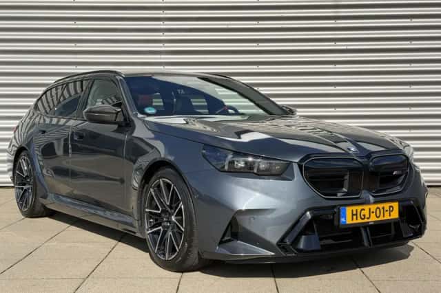 BMW M5 (2025) thumbnail 3