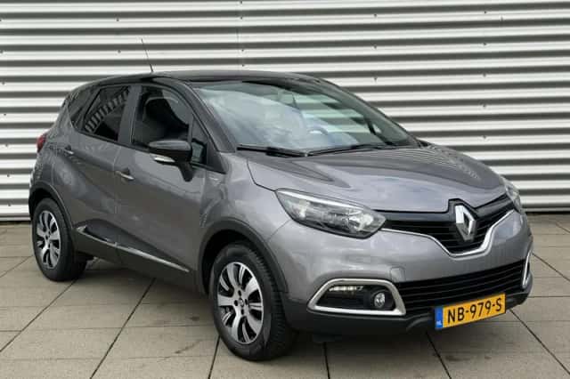 Renault Captur (2017) thumbnail 3