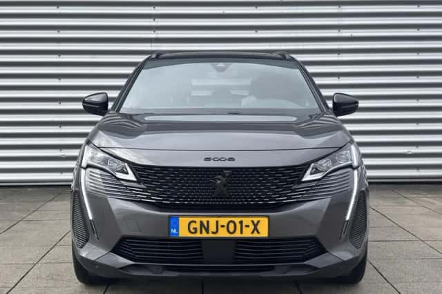 Peugeot 5008 (2024) thumbnail 2