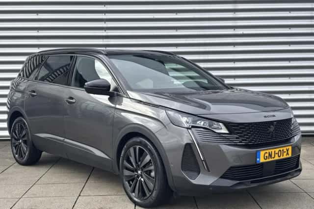 Peugeot 5008 (2024) thumbnail 3