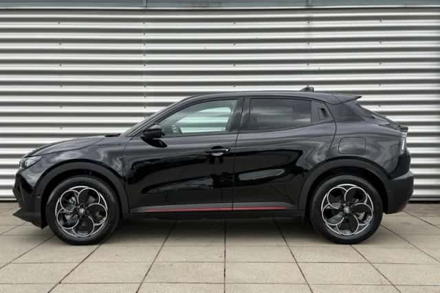 Alfa Romeo Junior (2026) thumbnail 2