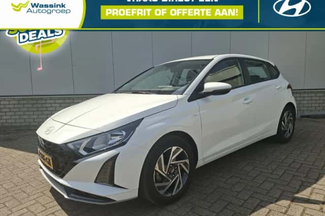 Hyundai i20 (2024) thumbnail 1