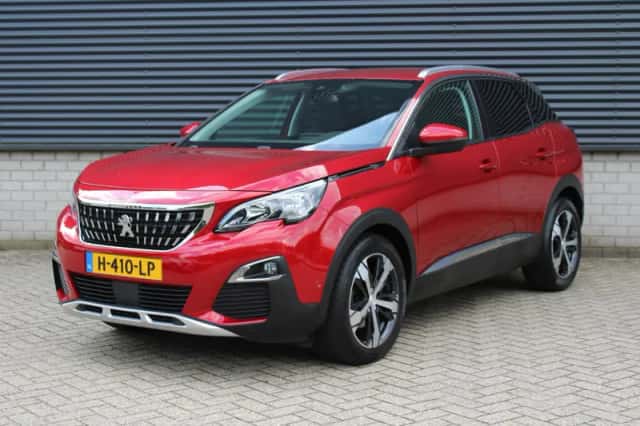 Peugeot 3008 (2019) thumbnail 2