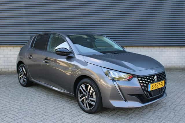Peugeot 208 (2023) thumbnail 4