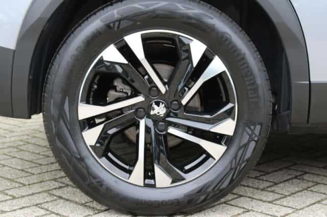 Peugeot e-2008 (2022) thumbnail 6
