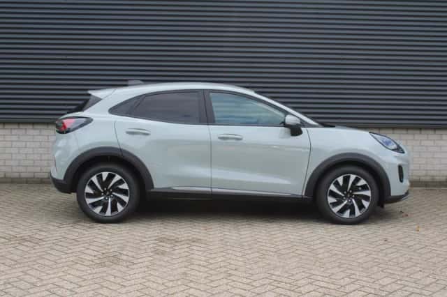 Ford Titanium (2026) thumbnail 5