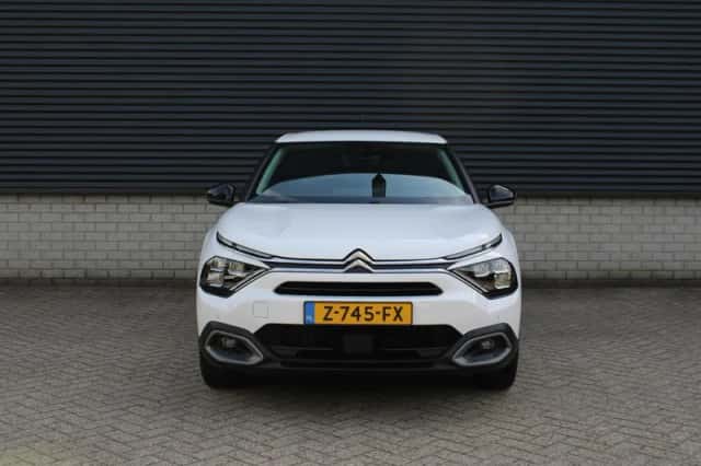 Citroën C4 (2023) thumbnail 3