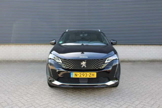 Peugeot 3008 (2022) thumbnail 3